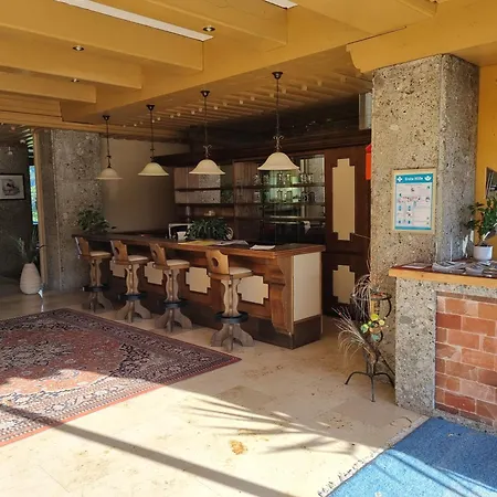 Cow Royal Апартаменты *